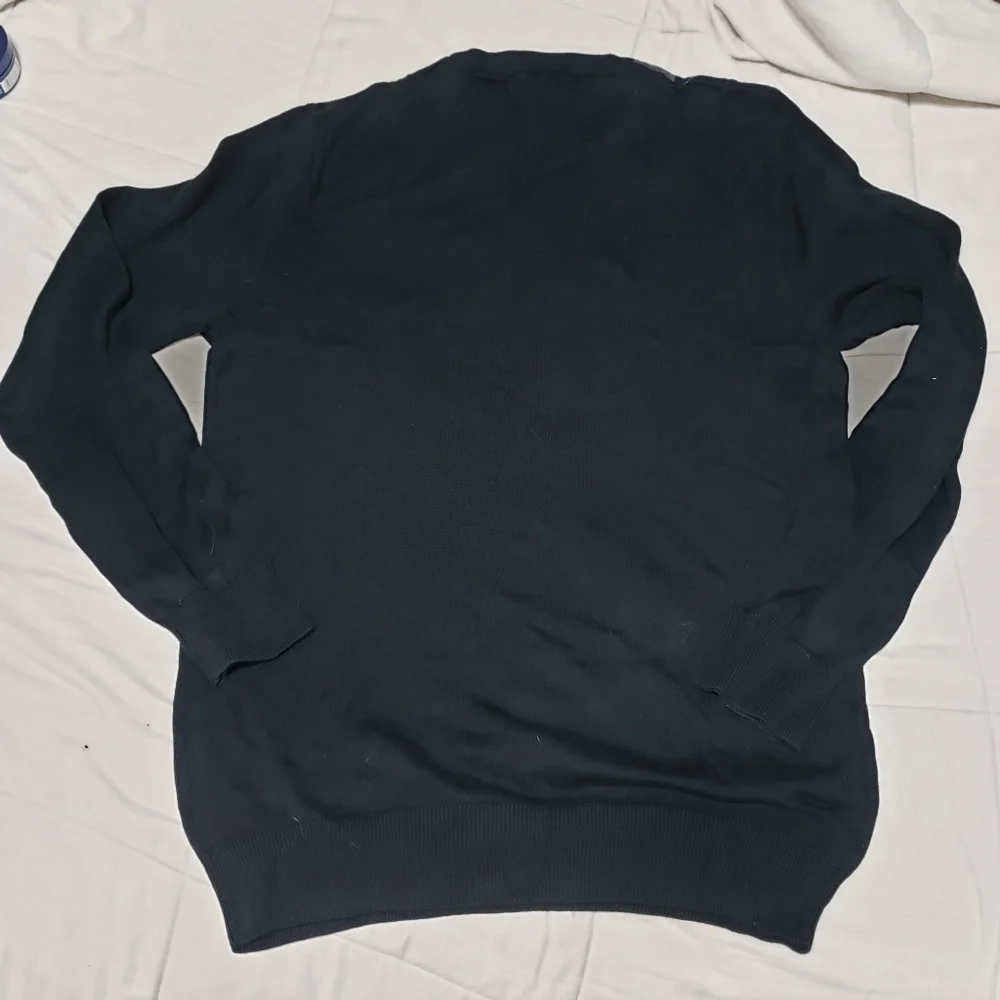 Old Navy Argyle V-Neck Sweater - Picture 2 of 4